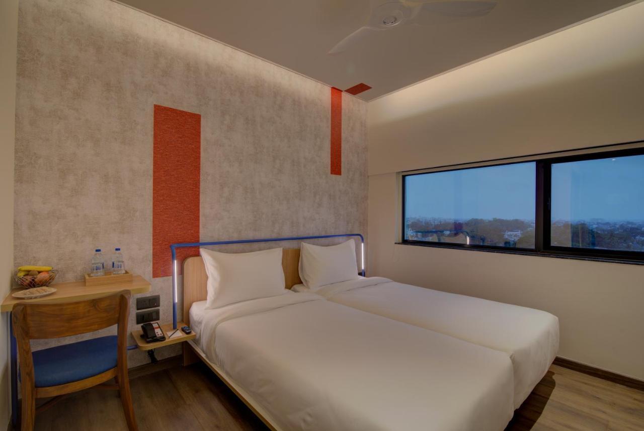 7 Apple Hotel Nashik Ngoại thất bức ảnh
